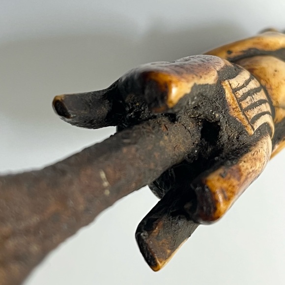 SALE * Antique African Lega Bone Carved Bronze dual Clapper Bell - Picture 5 of 9